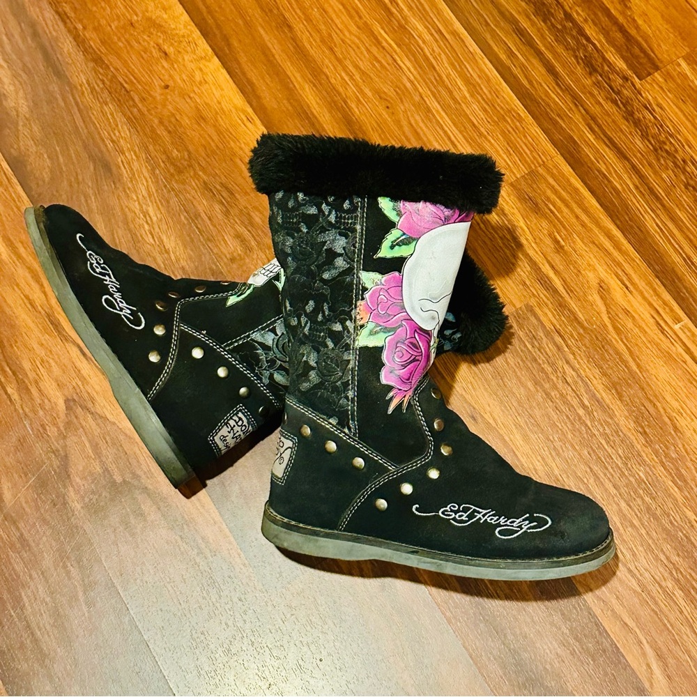 Women’s Y2K Ed Don Hardy Fur Lined Suede Boots Studs & Skull Size 5